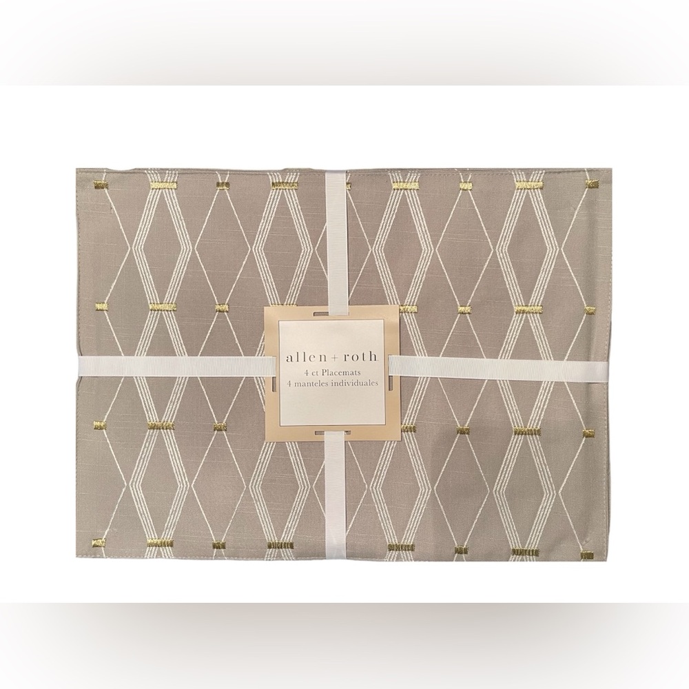 NEW WITH TAG~~ Allen & Roth Placemats Set~~ (includes 4 placemats) for $19